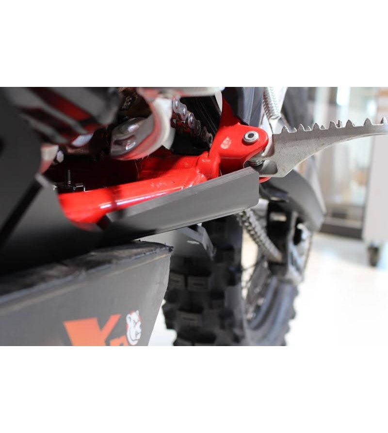 AXP Ποδιά Κινητήρα με Προστασία Μοχλικού Beta 250RR, 300RR '20-24' - Black - Image 3